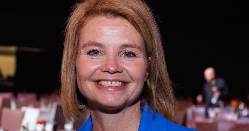 annette frier schlaganfall